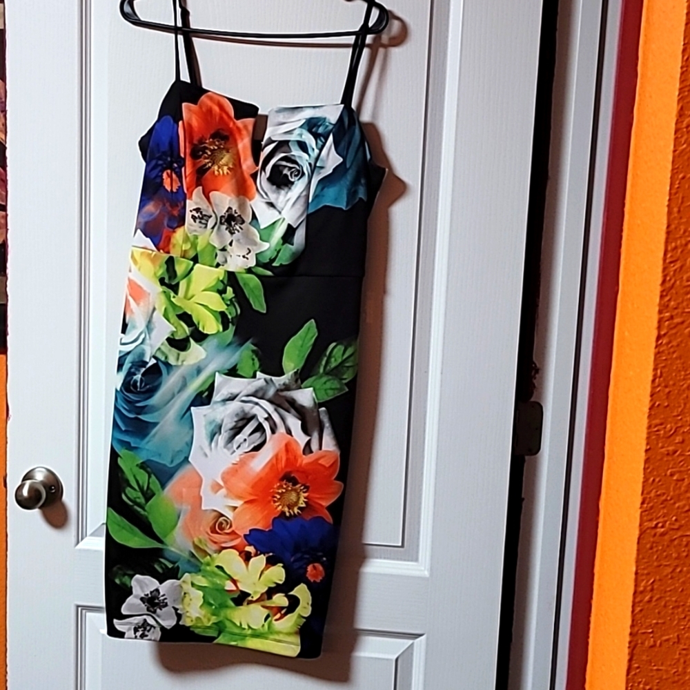 Bisou Bisou size 14 black multi colored floral bodycon dress